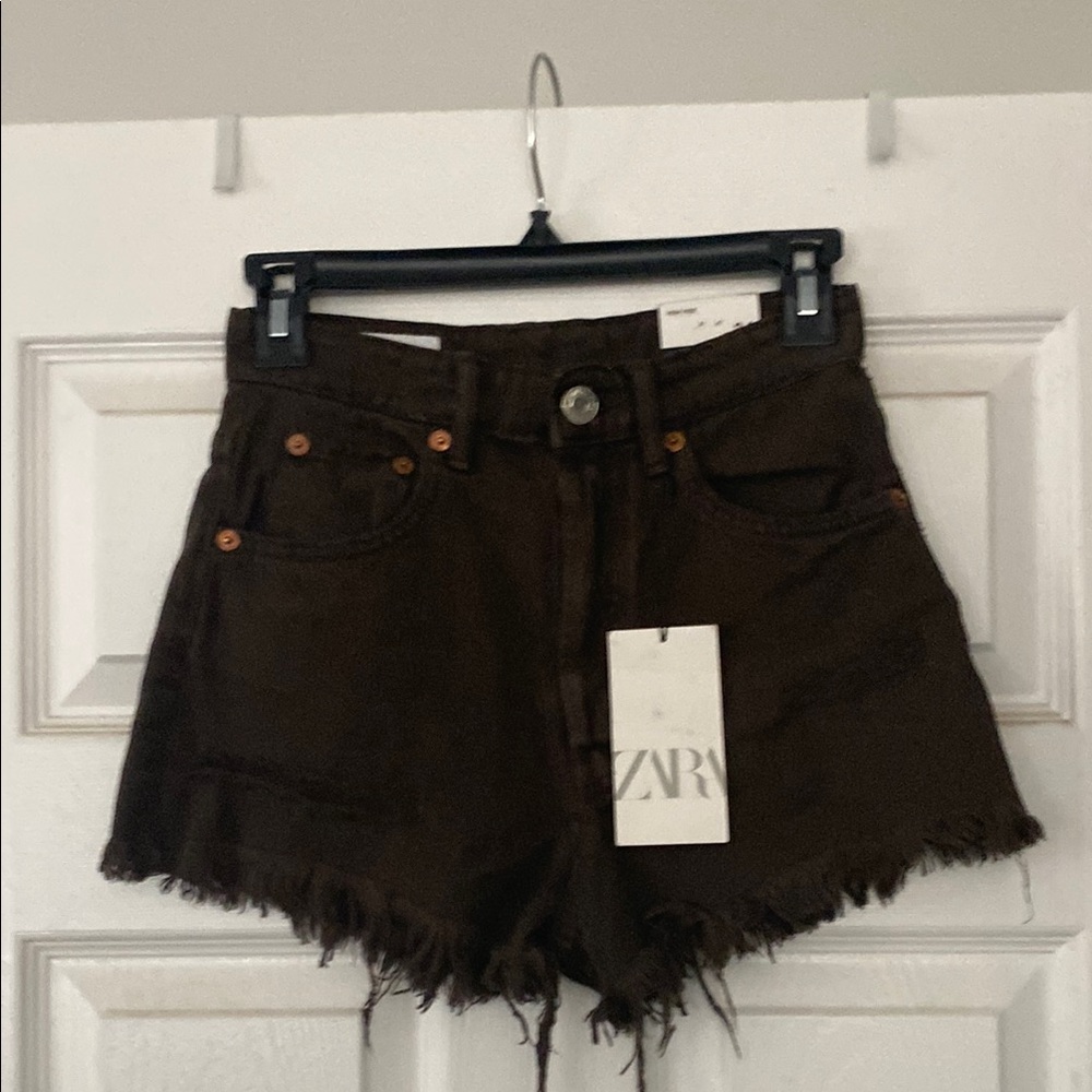 NWT Zara Women's Dark Brown High-Rise Jean Shorts - size 2